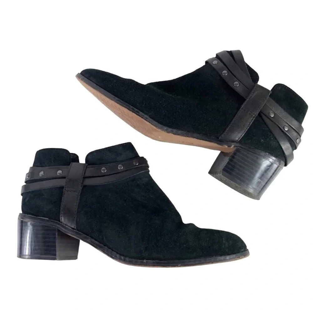 Clarks Black Suede Studded Leather Heel Booties Boho Western
